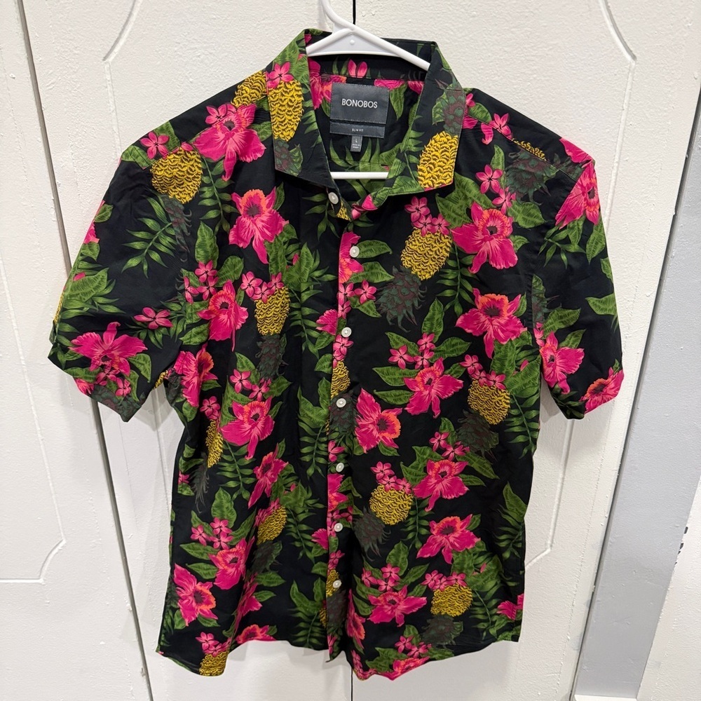 NWOT Bonobos Slim Fit Floral Short Sleeve Button Up